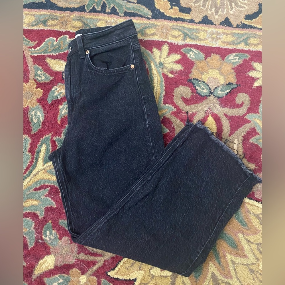 H&M black wide leg, high rise ankle jeans